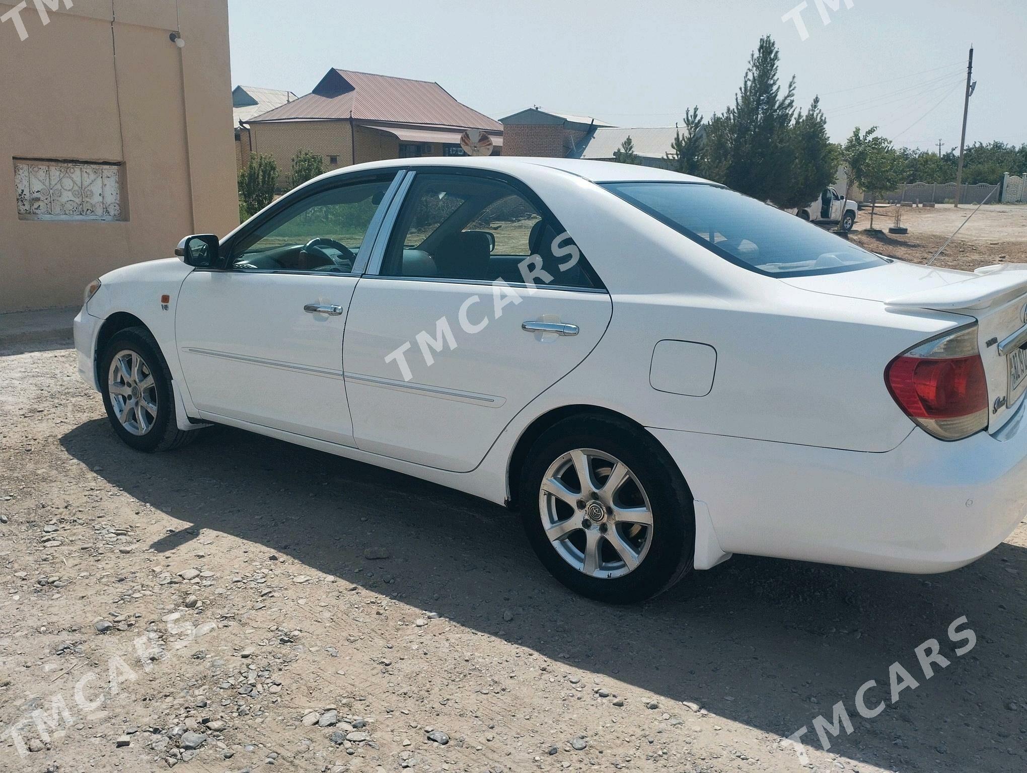 Toyota Camry 2004 - 130 000 TMT - Сакарчага - img 3