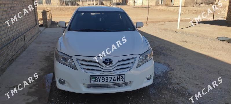 Toyota Camry 2011 - 150 000 TMT - Baýramaly - img 2