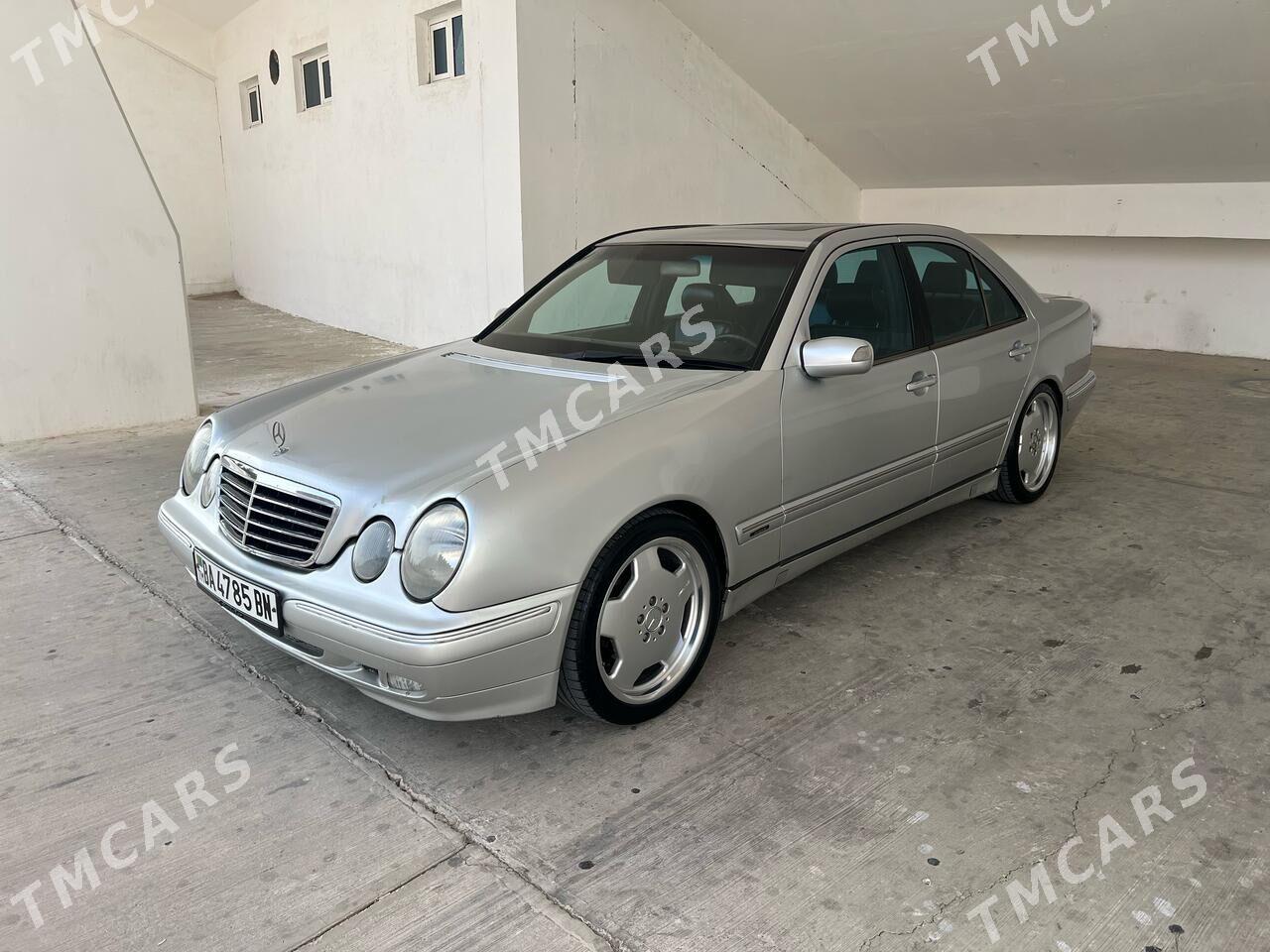 Mercedes-Benz E320 2001 - 110 000 TMT - Balkanabat - img 2