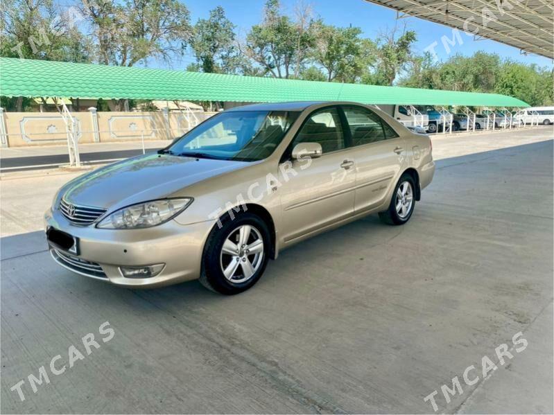 Toyota Camry 2004 - 128 000 TMT - Байрамали - img 3