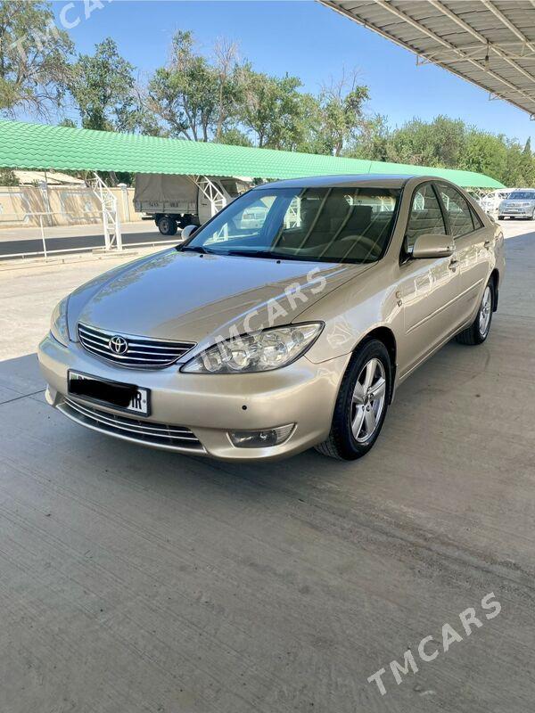 Toyota Camry 2004 - 128 000 TMT - Байрамали - img 7