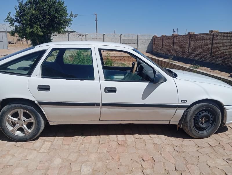 Opel Vectra 1993 - 22 000 TMT - Байрамали - img 2