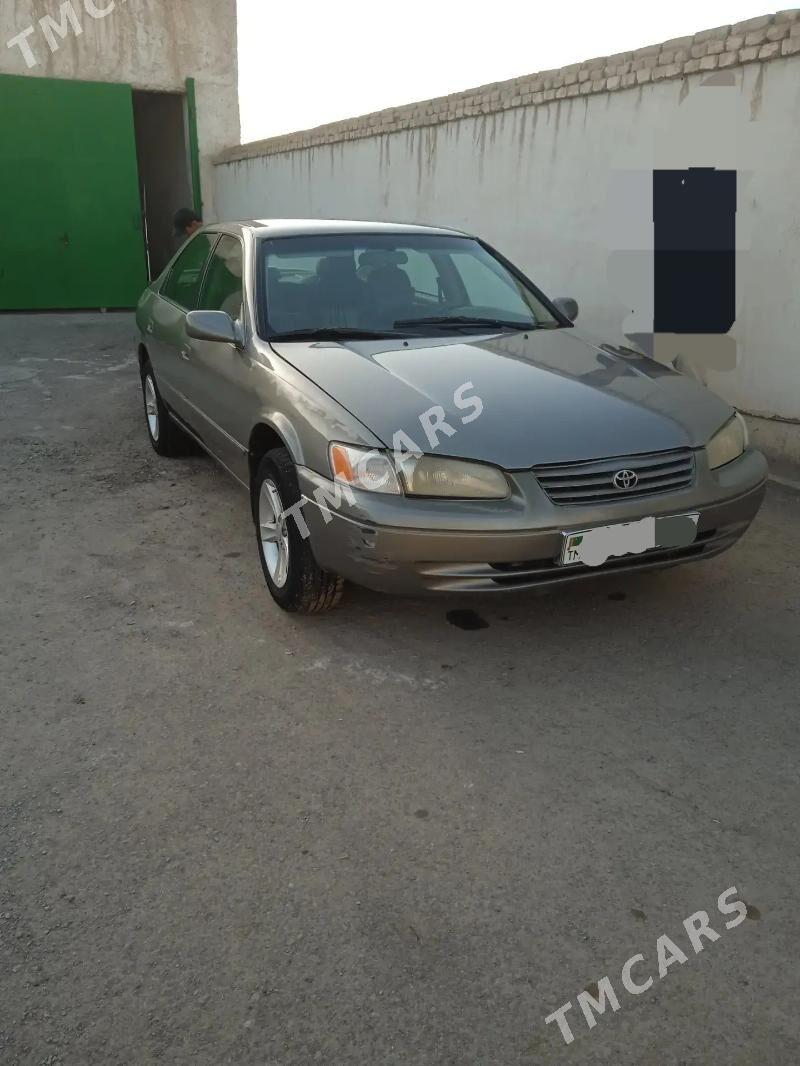 Toyota Camry 1998 - 110 000 TMT - Акдепе - img 5