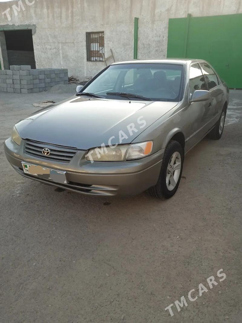 Toyota Camry 1998 - 110 000 TMT - Акдепе - img 6