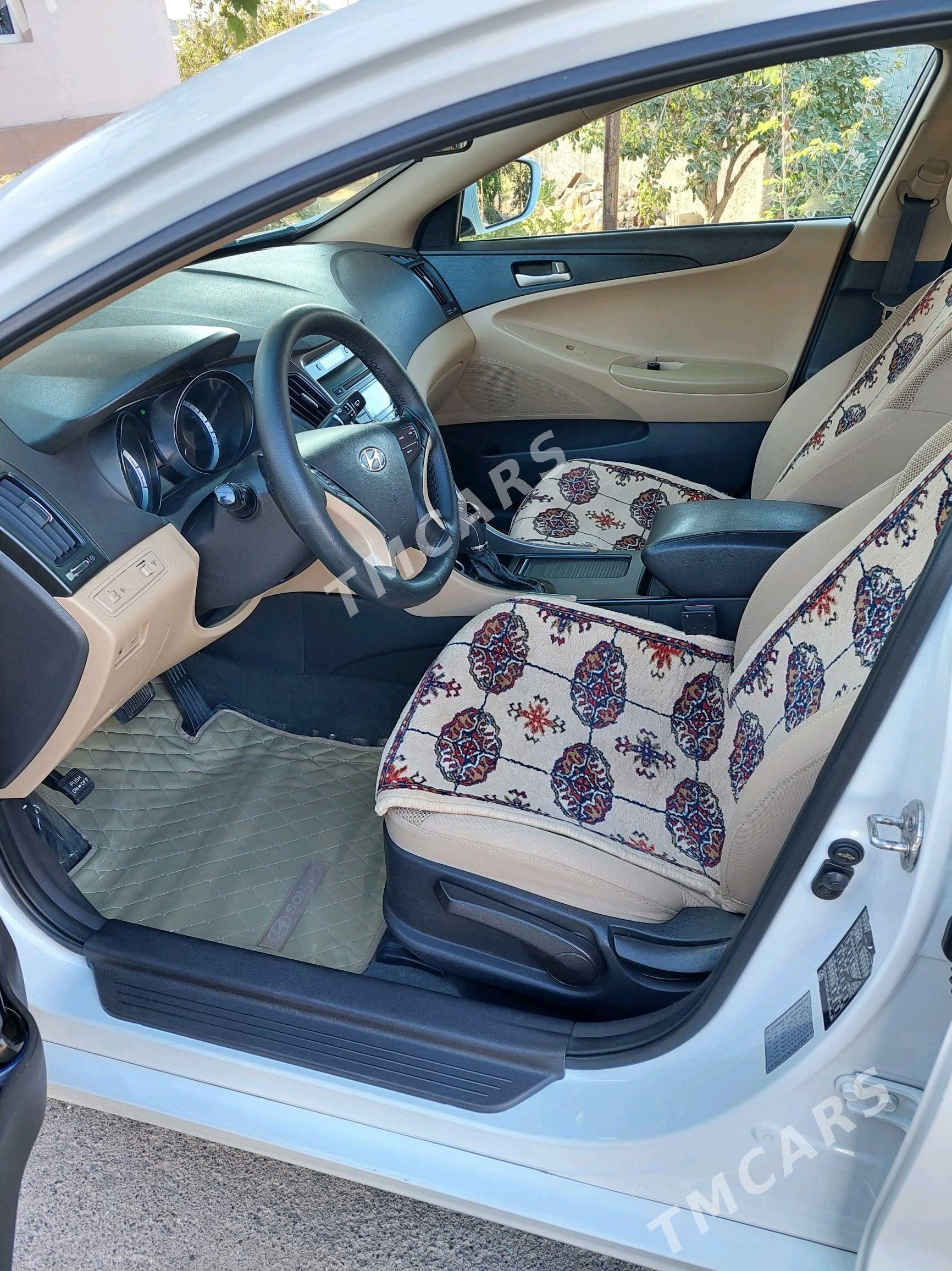 Hyundai Sonata 2012 - 175 000 TMT - Багир - img 2