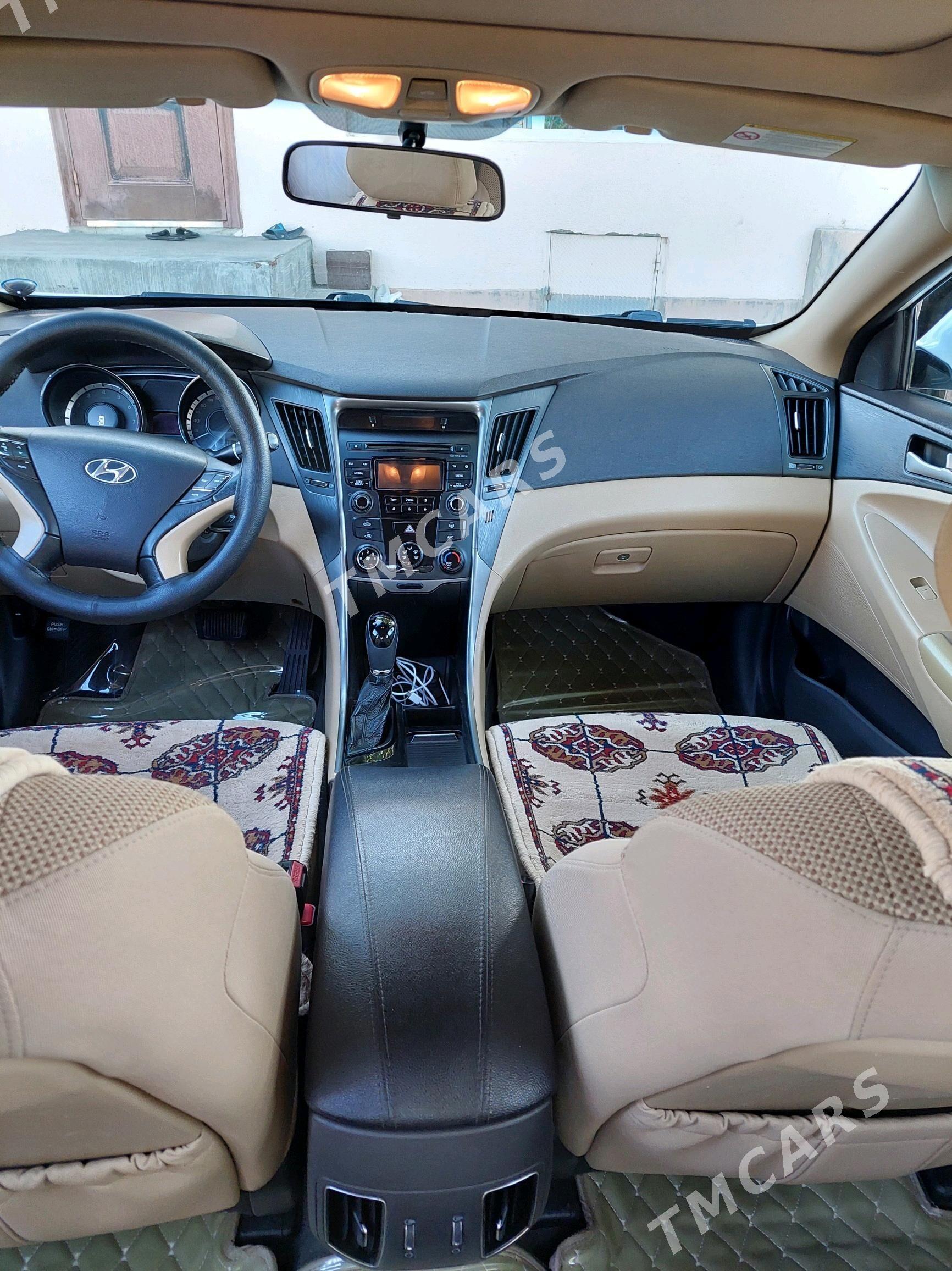 Hyundai Sonata 2012 - 175 000 TMT - Багир - img 4