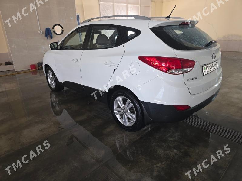 Hyundai IX35 2012 - 200 000 TMT - Мары - img 4