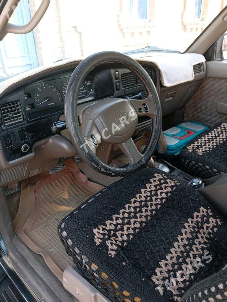 Toyota 4Runner 1995 - 70 000 TMT - Саят - img 2