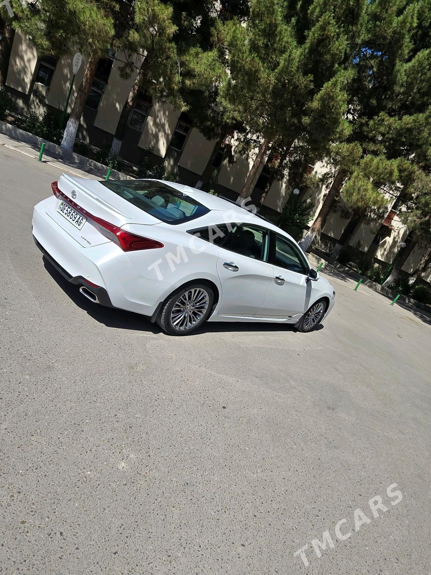 Toyota Avalon 2021 - 420 000 TMT - 6 мкр - img 5