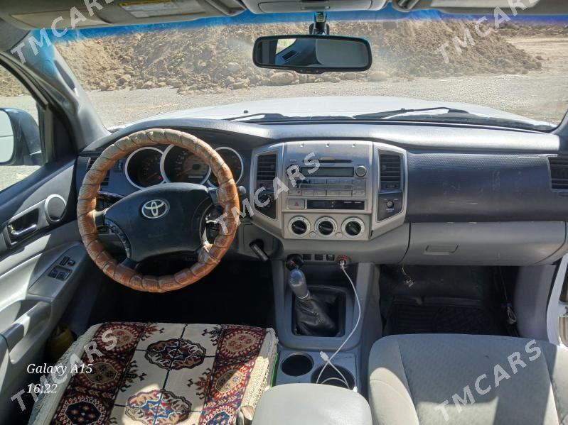 Toyota Tacoma 2010 - 170 000 TMT - Мары - img 9