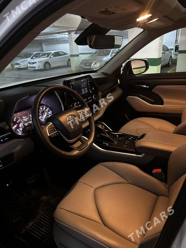 Toyota Highlander 2022 - 776 000 TMT - Moskowskiý köç. (10 ýyl abadançylyk şaýoly) - img 4