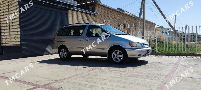 Toyota Sienna 2002 - 165 000 TMT - Sarahs - img 5