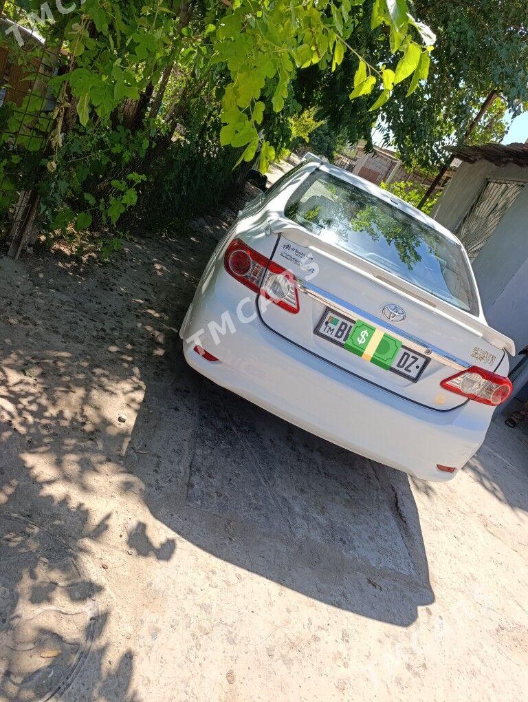Toyota Corolla 2013 - 160 000 TMT - Дашогуз - img 4