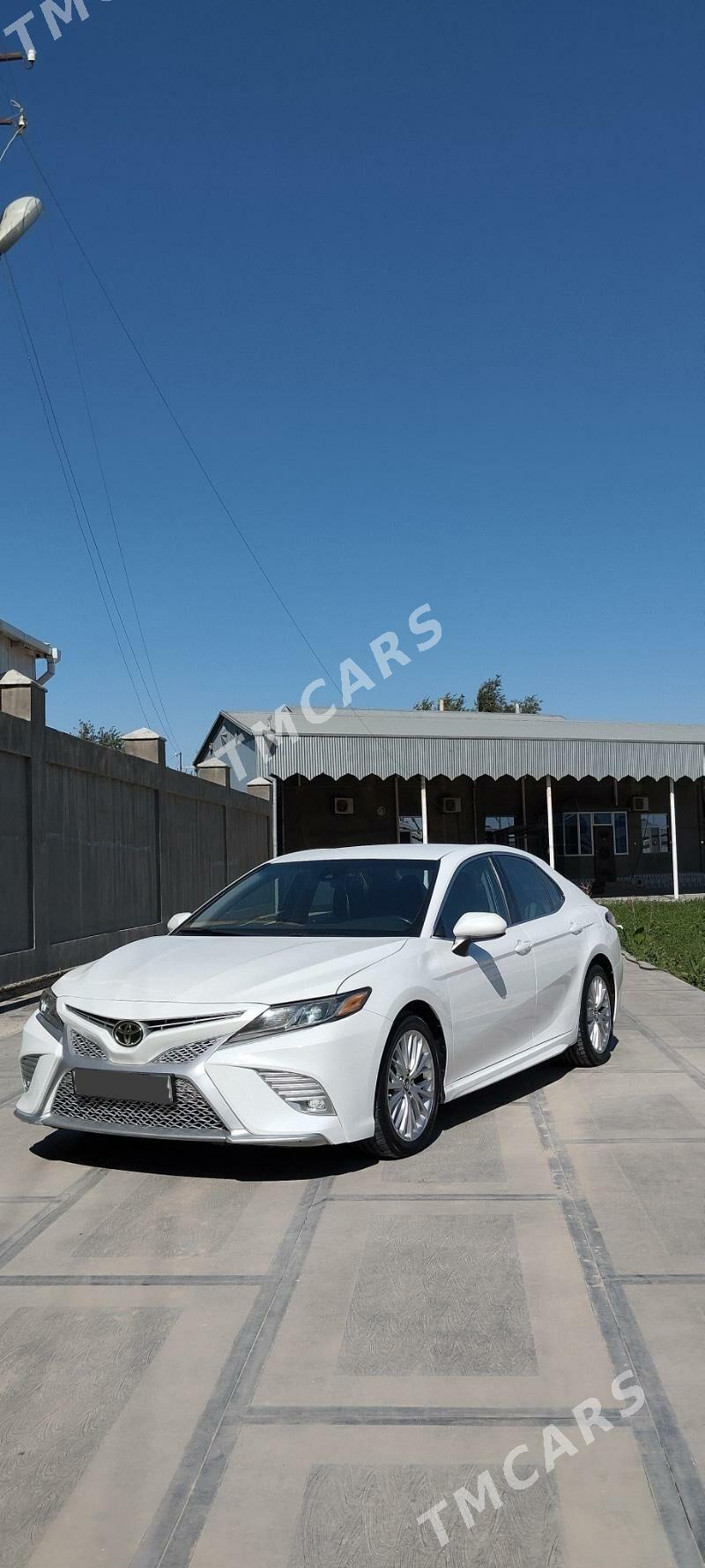 Toyota Camry 2018 - 280 000 TMT - Мары - img 3