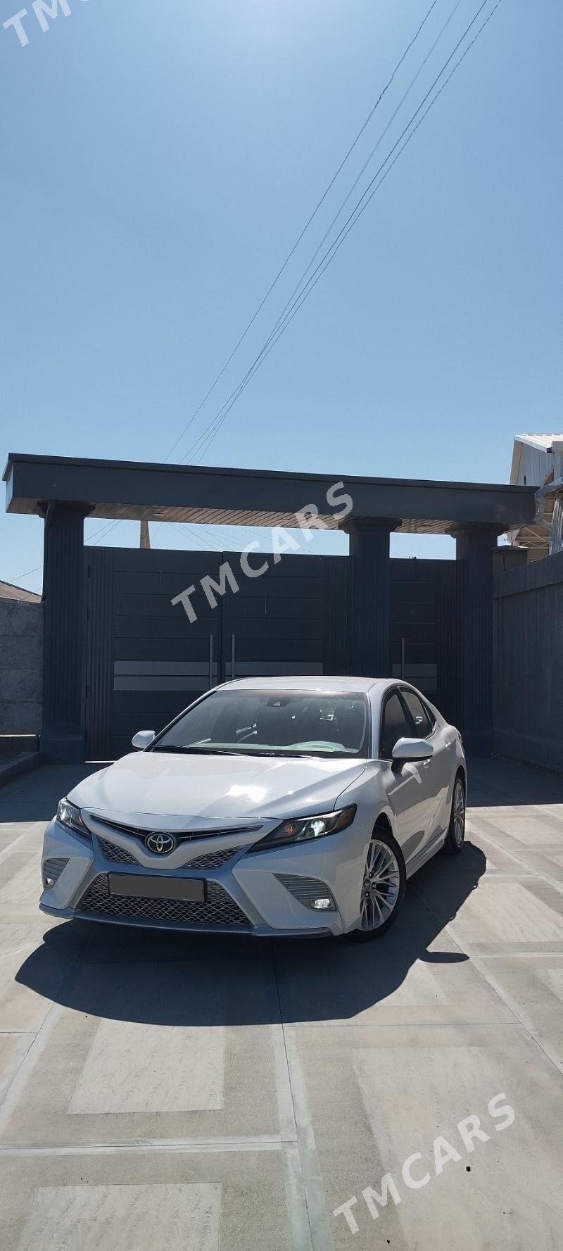 Toyota Camry 2018 - 280 000 TMT - Мары - img 8
