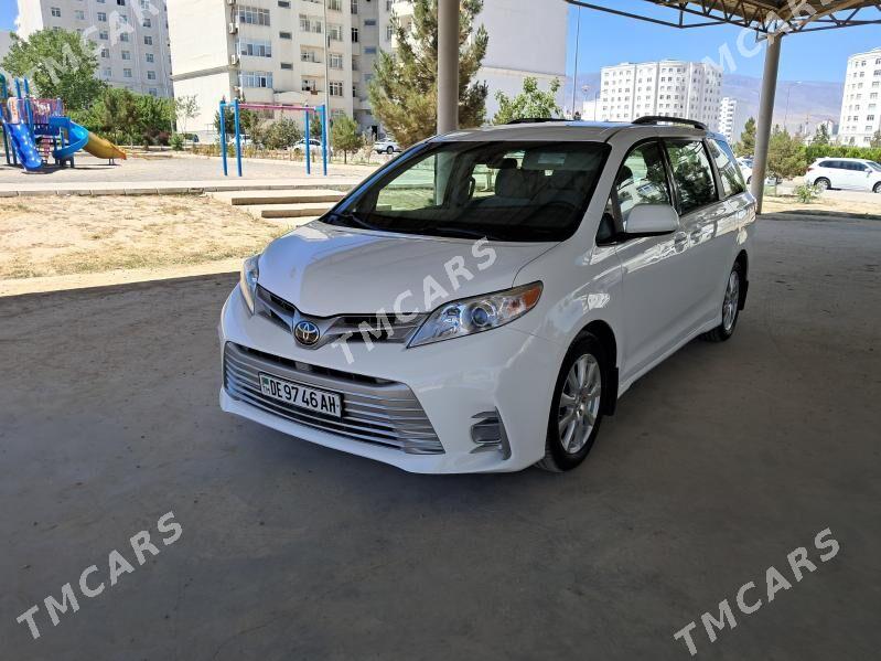 Toyota Sienna 2018 - 470 000 TMT - Мир 8 - img 3
