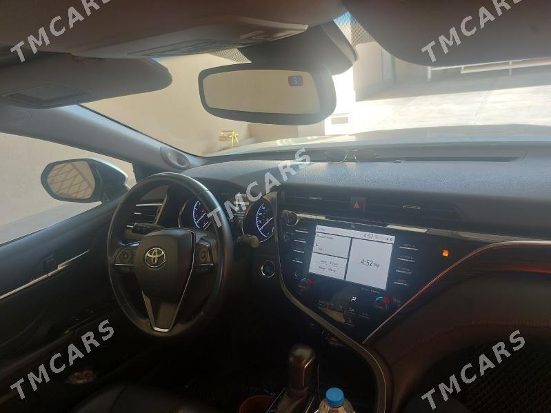 Toyota Camry 2018 - 530 000 TMT - Ак-Бугдайский этрап - img 5