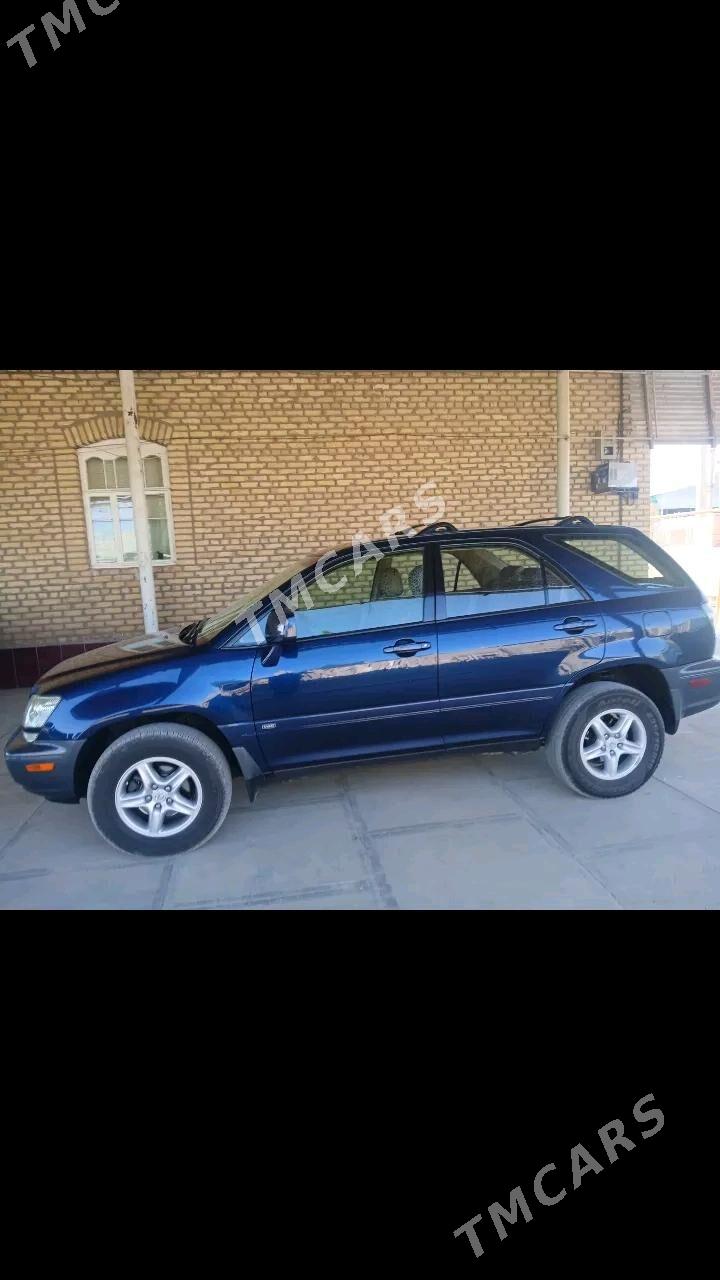 Lexus RX 300 2002 - 220 000 TMT - Сакарчага - img 3