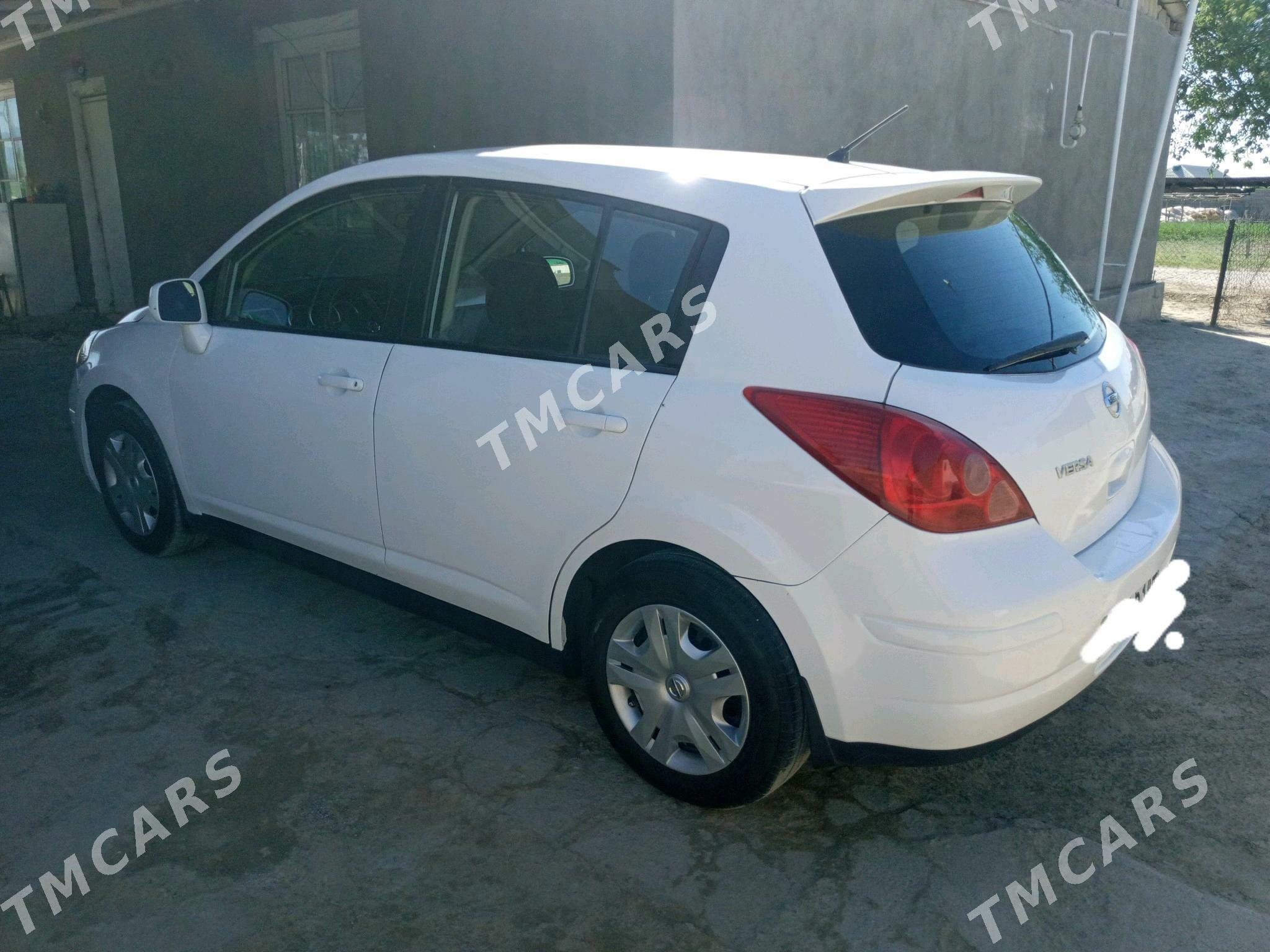 Nissan Versa 2011 - 110 000 TMT - Ak bugdaý etraby - img 3