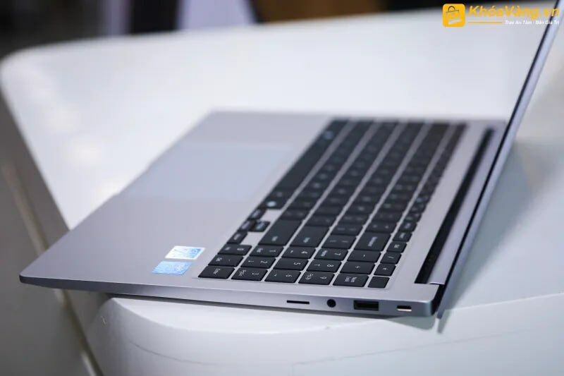 Samsung Galaxy Book4 Core 7 - Aşgabat - img 6