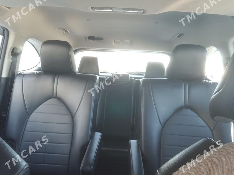 Toyota Highlander 2022 - 530 000 TMT - Дашогуз - img 5