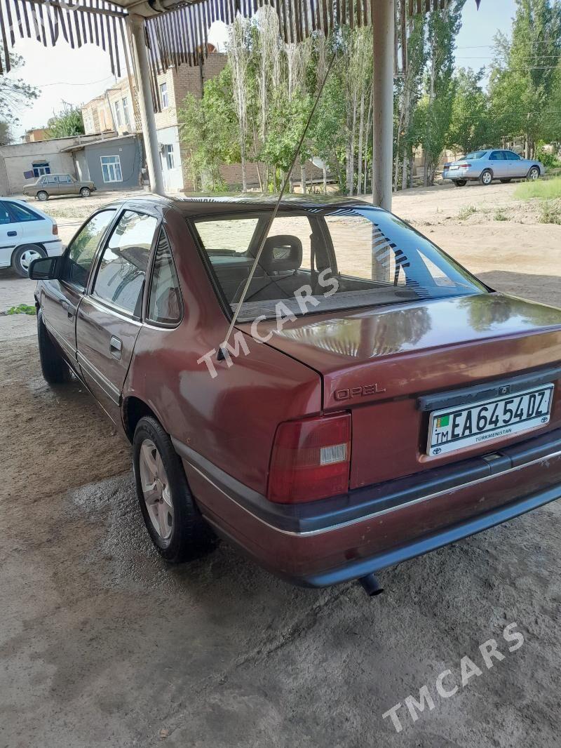 Opel Vectra 1991 - 25 000 TMT - Кёнеургенч - img 6
