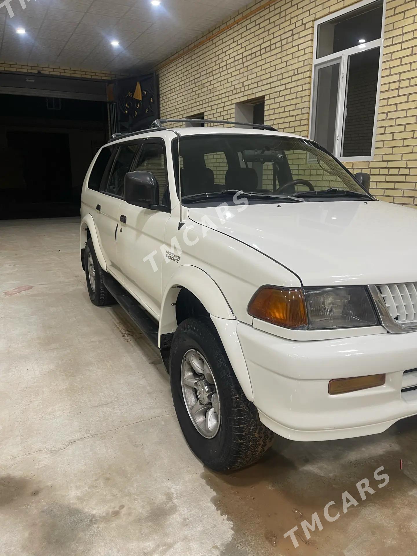 Mitsubishi Montero Sport 2000 - 105 000 TMT - Туркменабат - img 6