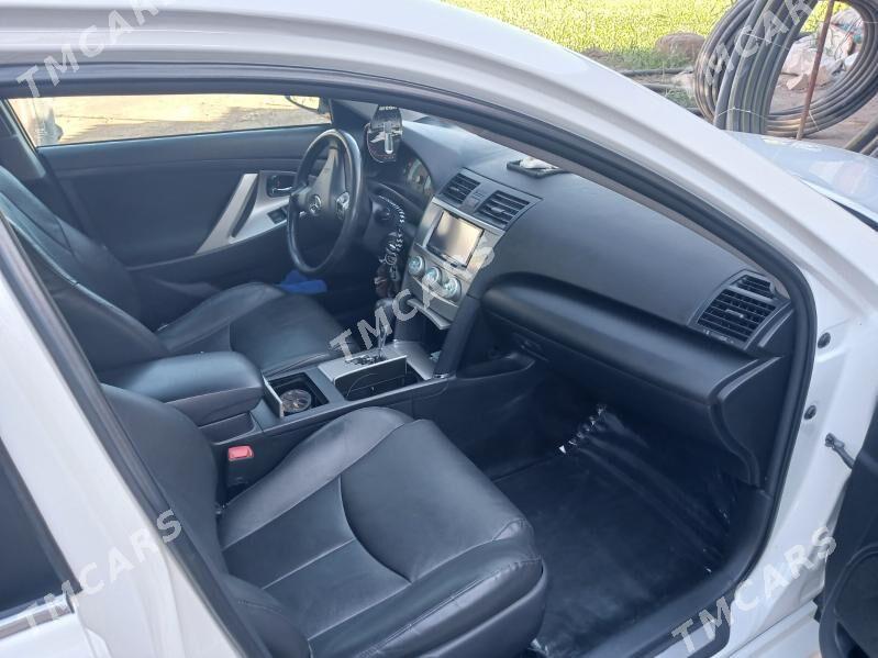 Toyota Camry 2010 - 215 000 TMT - Гурбансолтан Едже - img 2