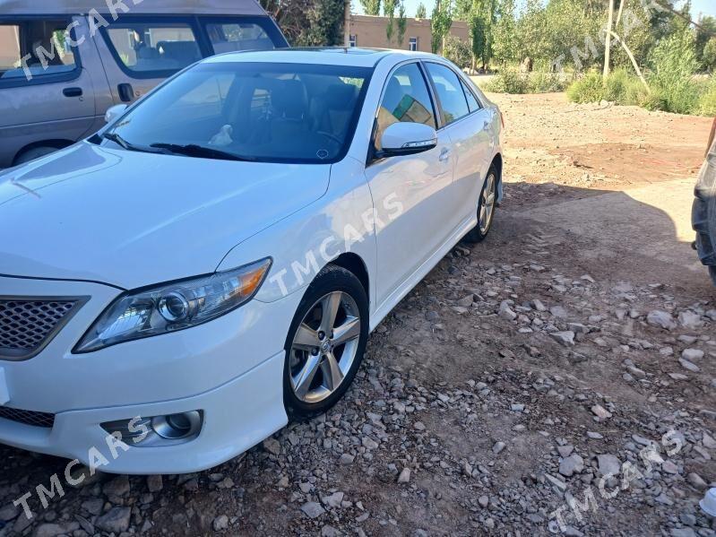 Toyota Camry 2010 - 215 000 TMT - Гурбансолтан Едже - img 5