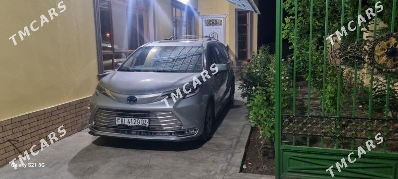 Toyota Sienna 2022 - 600 000 TMT - Губадаг - img 2