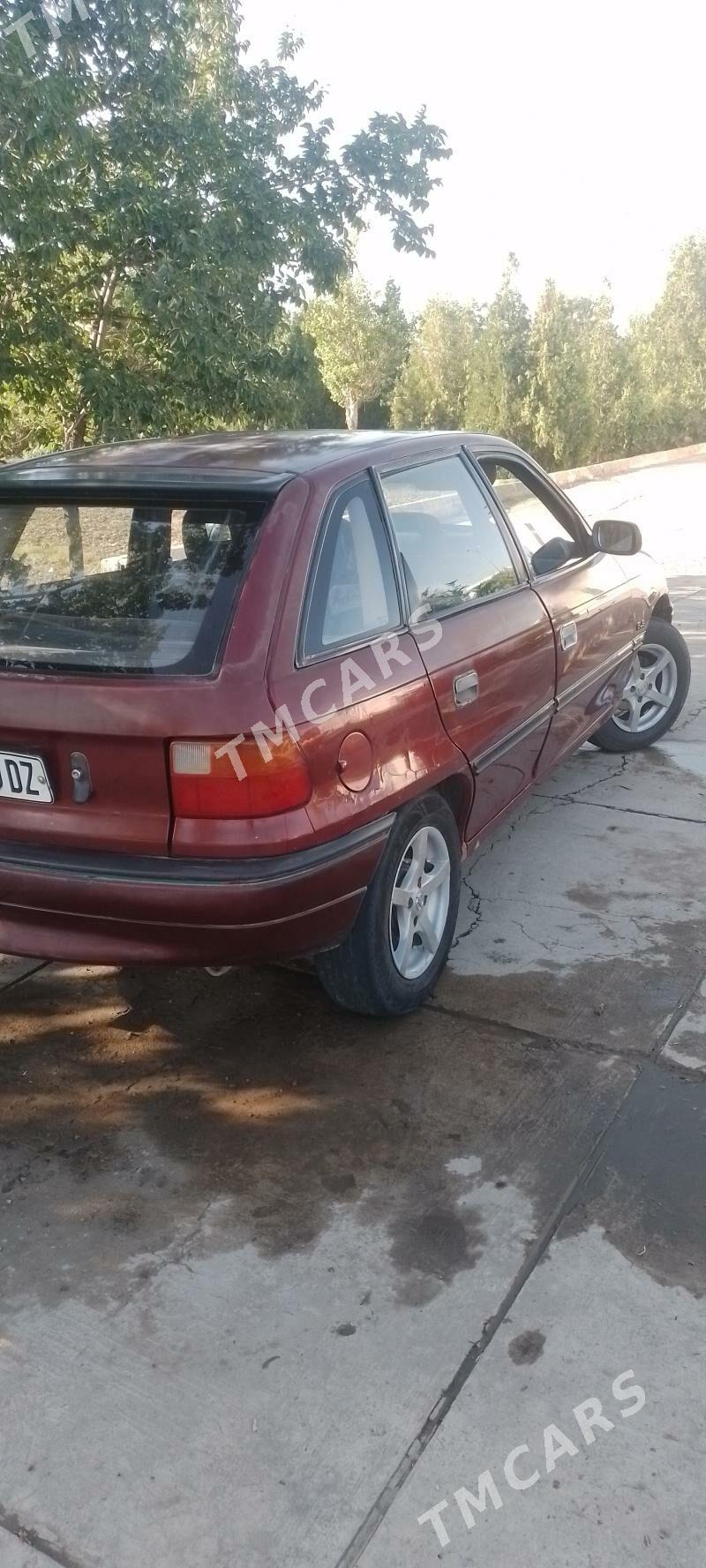 Opel Astra 1992 - 28 000 TMT - Дашогуз - img 4