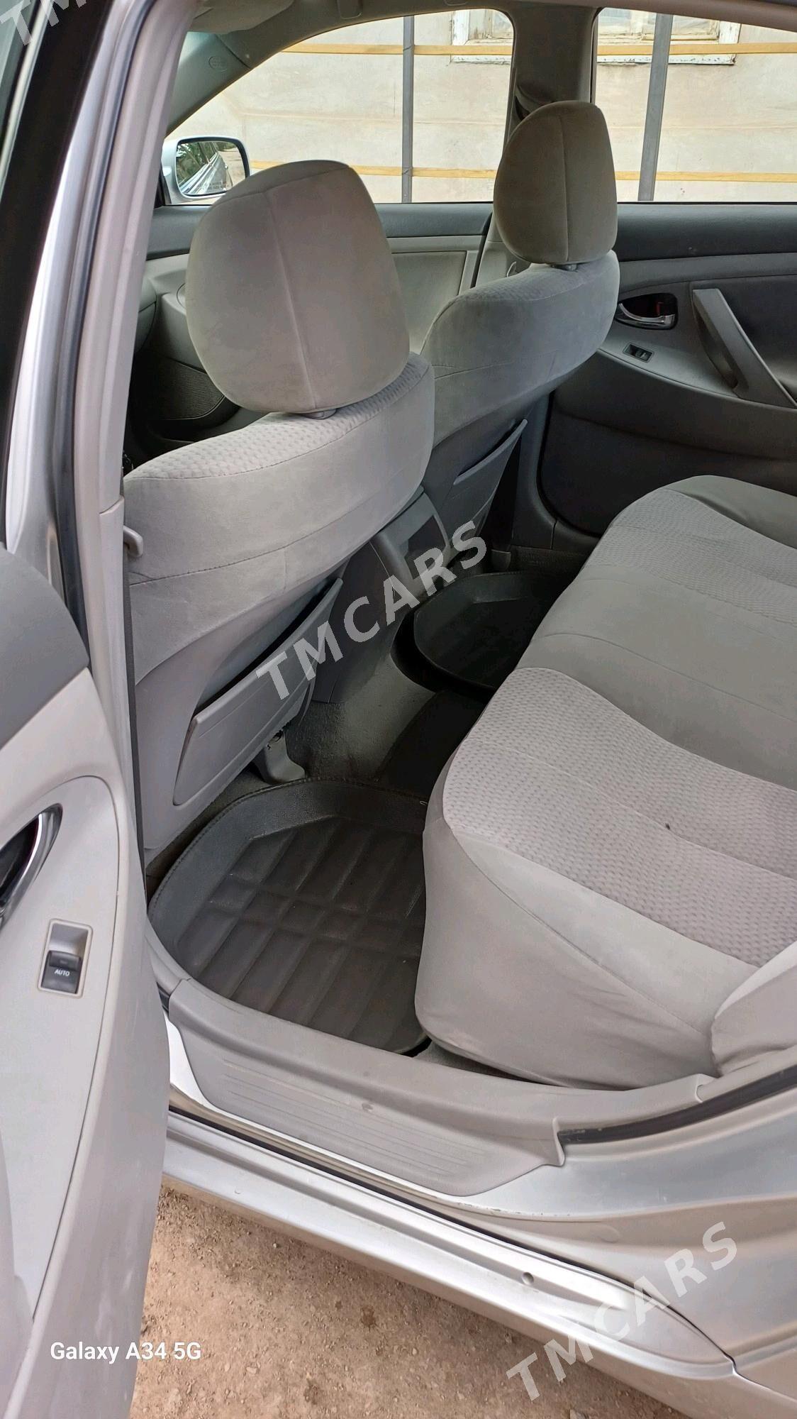 Toyota Camry 2010 - 210 000 TMT - Губадаг - img 2