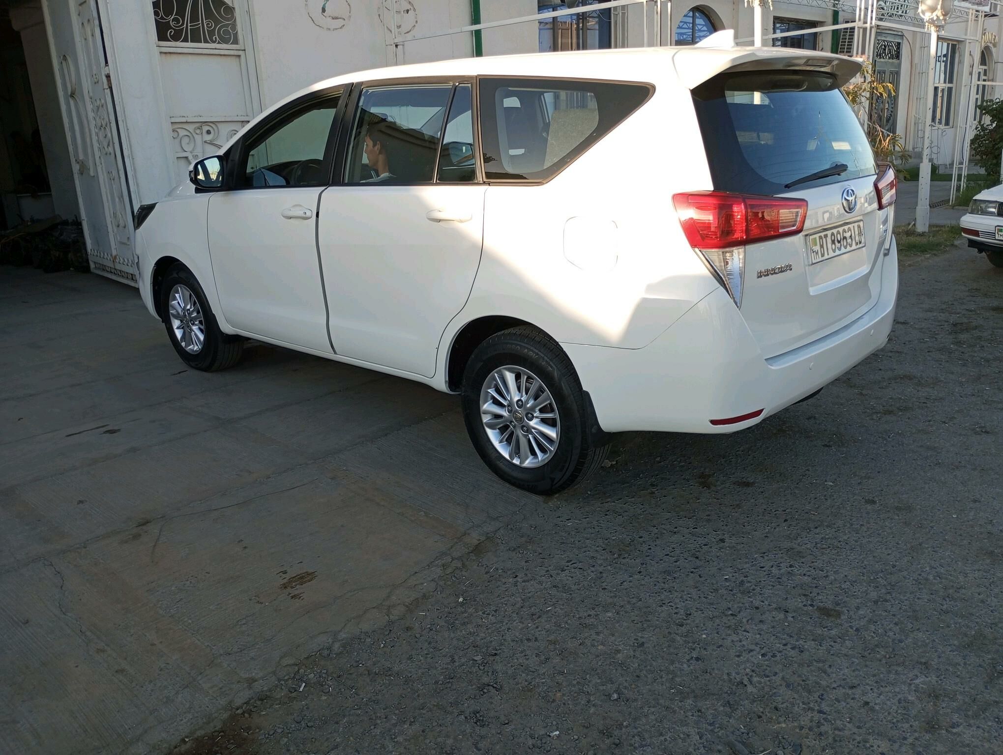 Toyota Innova 2020 - 270 000 TMT - Türkmenabat - img 5
