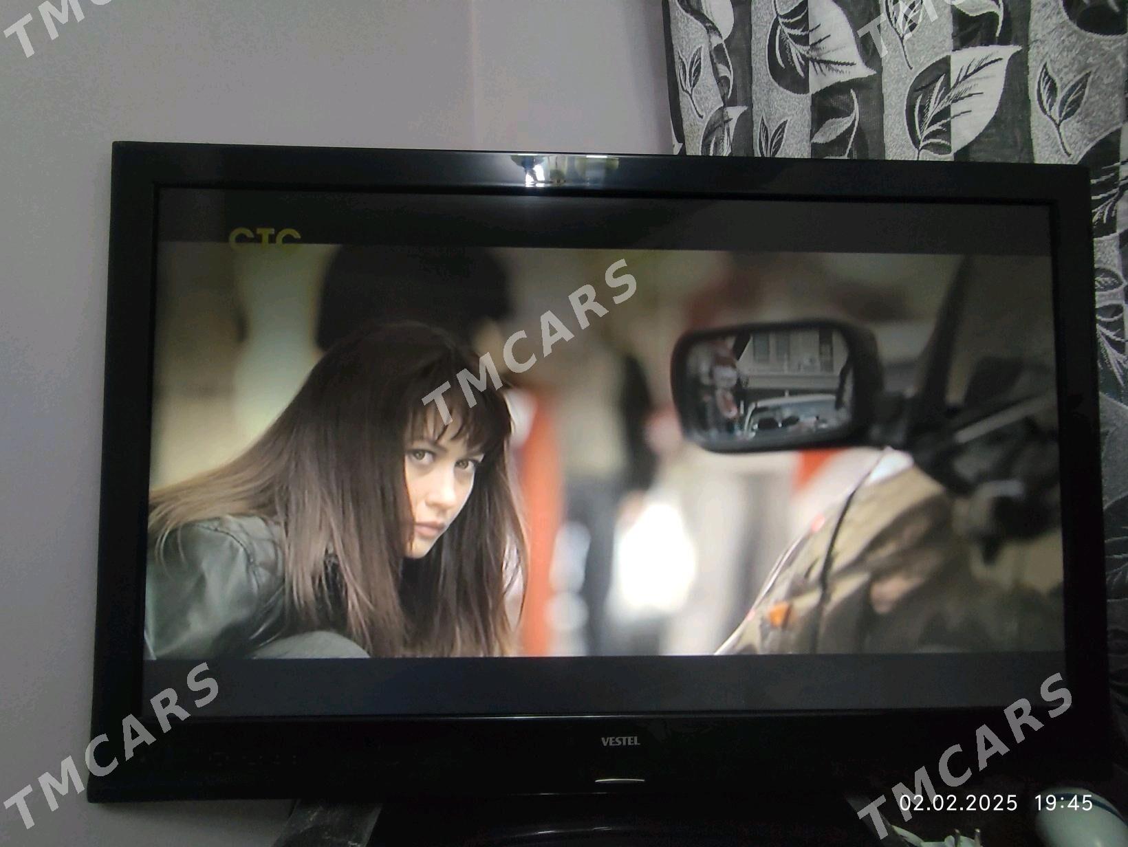 VESTEL 42 telewizor - Бузмеин ГРЭС - img 1