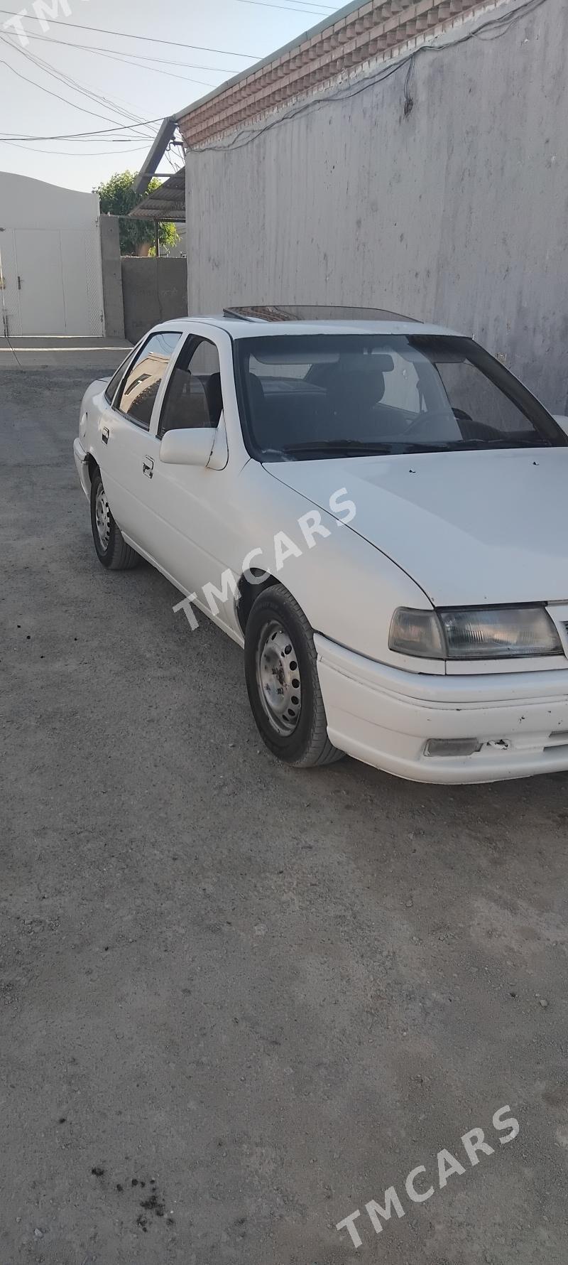 Opel Vectra 1992 - 30 000 TMT - Бахарден - img 5