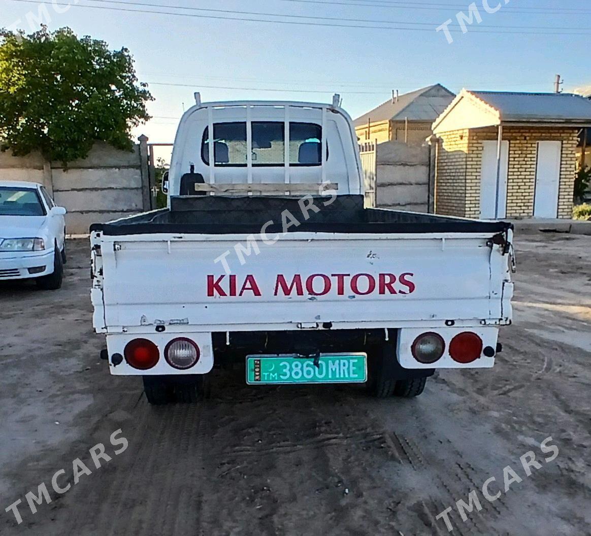 Kia Bongo 2013 - 150 000 TMT - Мары - img 2