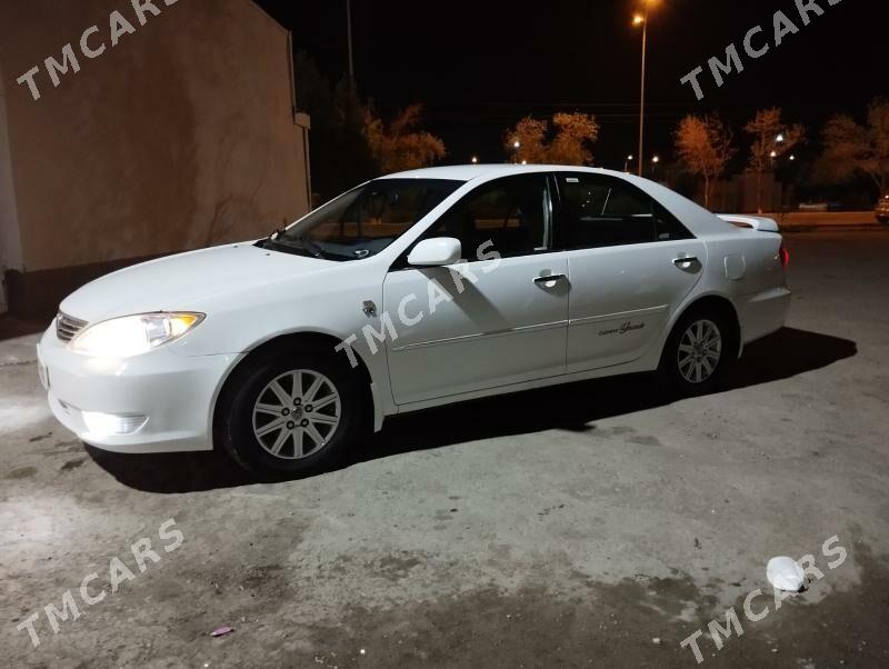 Toyota Camry 2003 - 153 000 TMT - Дашогуз - img 5