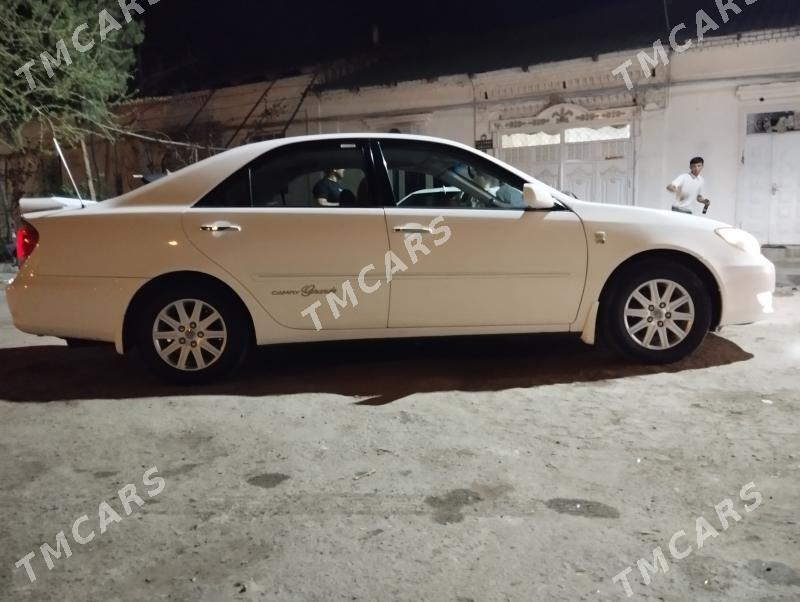 Toyota Camry 2003 - 153 000 TMT - Дашогуз - img 4