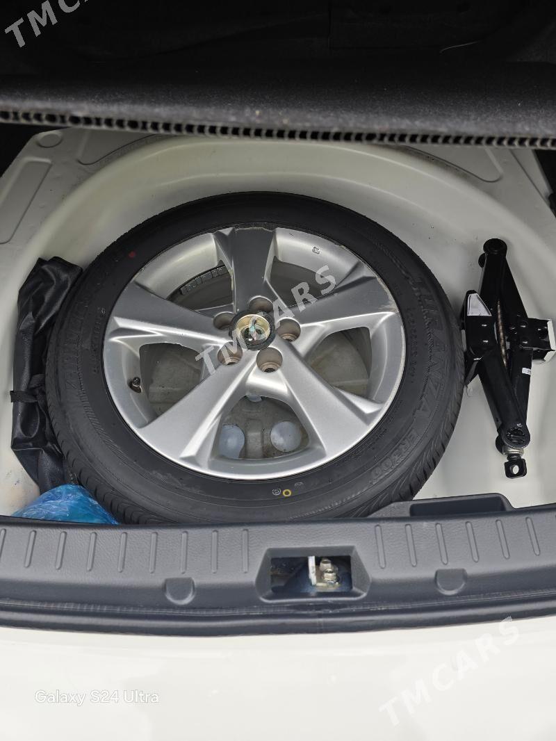 Toyota Corolla 2013 - 187 000 TMT - Hitrowka - img 6