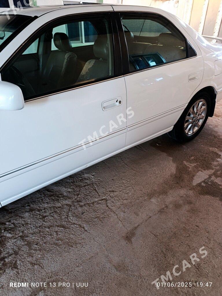 Toyota Camry 2001 - 220 000 TMT - Бабадайхан - img 2