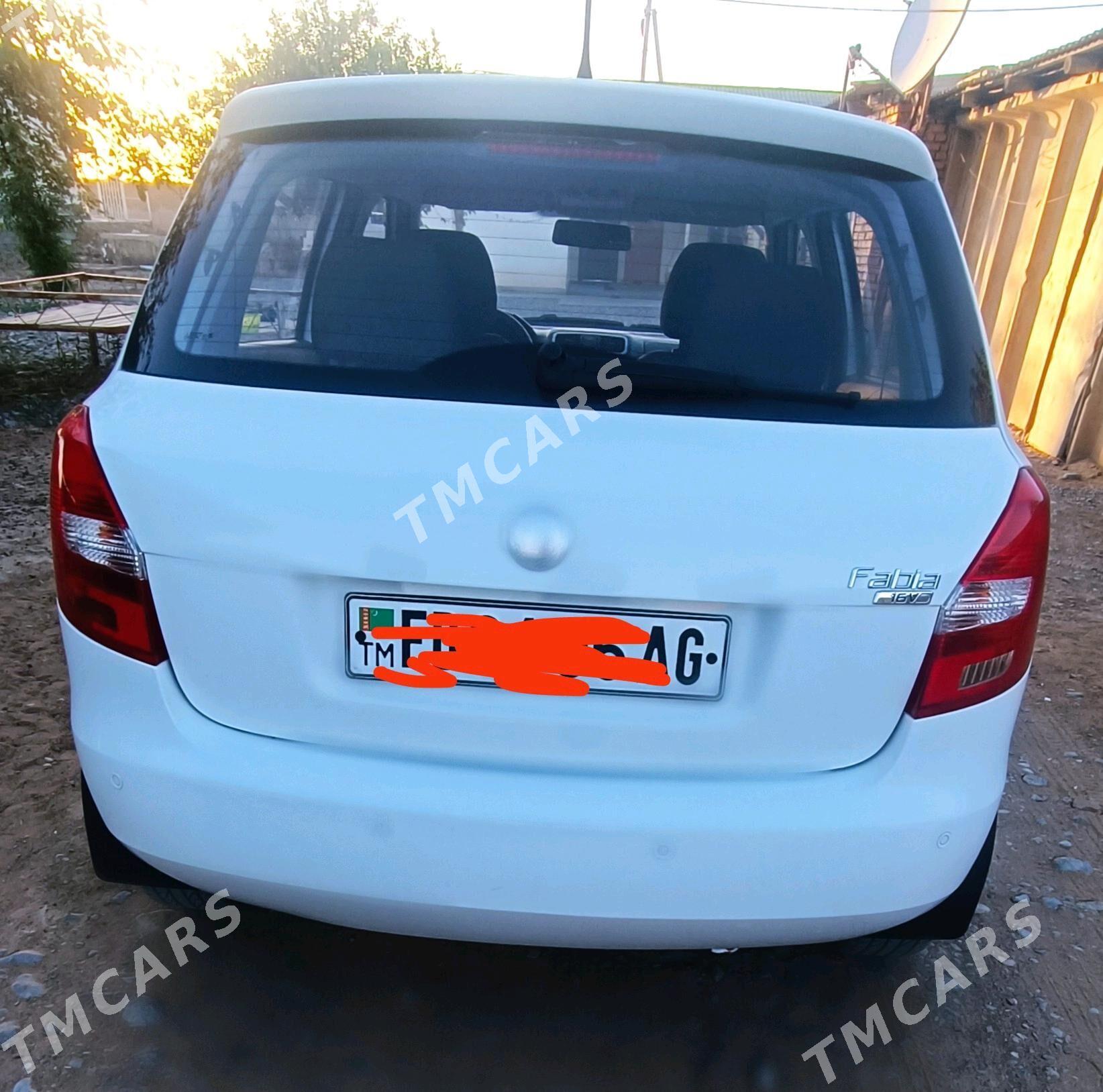 Skoda Fabia​ 2010 - 115 000 TMT - Parahat 7 - img 3
