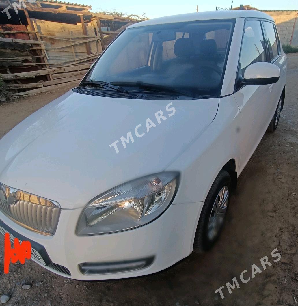 Skoda Fabia​ 2010 - 115 000 TMT - Parahat 7 - img 2