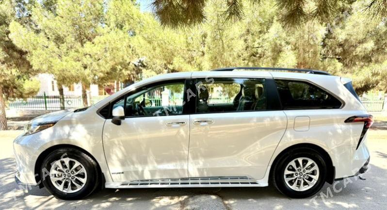 Toyota Sienna 2021 - 685 000 TMT - Aşgabat - img 5