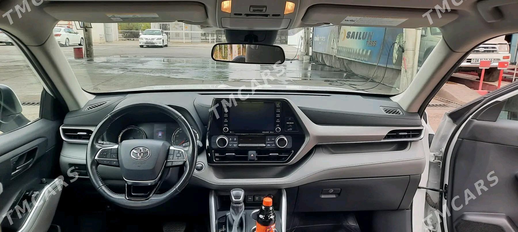 Toyota Highlander 2021 - 500 000 TMT - Кëши - img 4