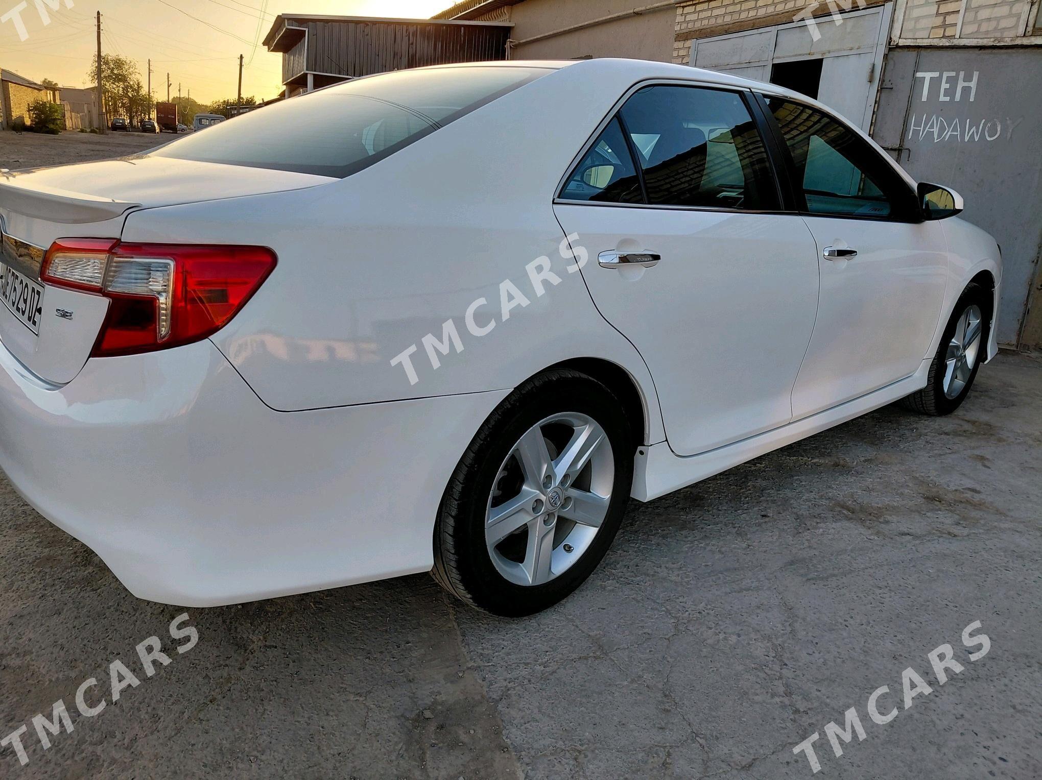 Toyota Camry 2013 - 210 000 TMT - Кёнеургенч - img 2