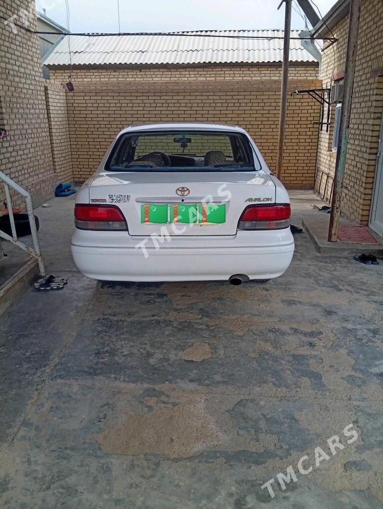 Toyota Avalon 1996 - 110 000 TMT - Мургап - img 3