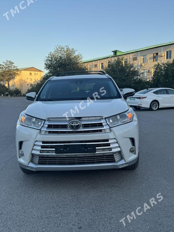 Toyota Highlander 2018 - 500 000 TMT - Parahat 7 - img 3