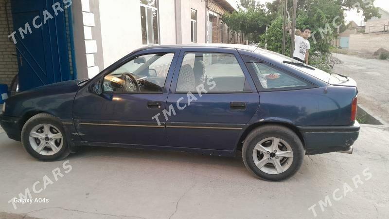 Opel Vectra 1990 - 26 000 TMT - Dänew - img 2