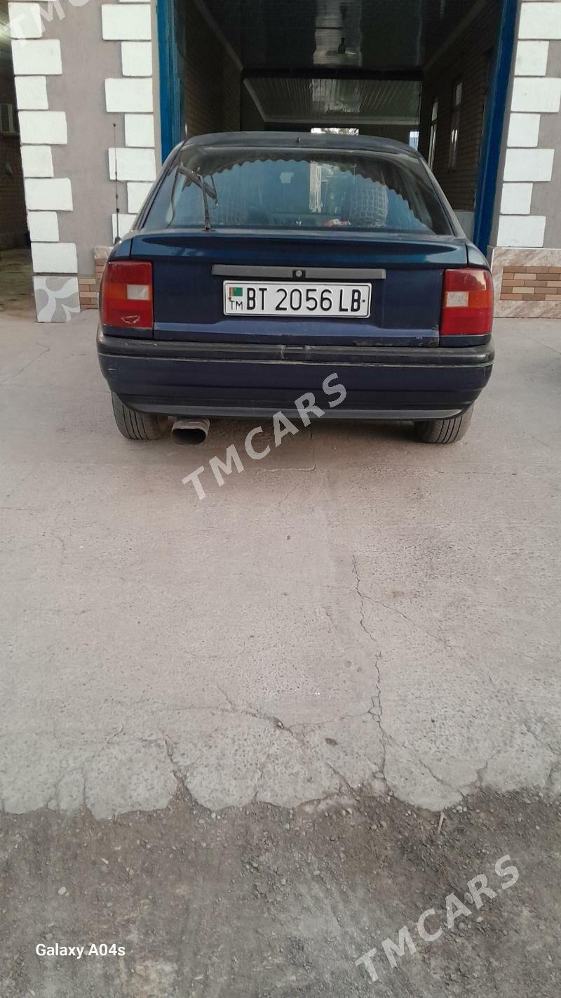 Opel Vectra 1990 - 26 000 TMT - Dänew - img 4
