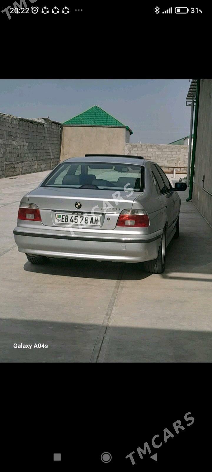 BMW 528 1999 - 120 000 TMT - Анев - img 4